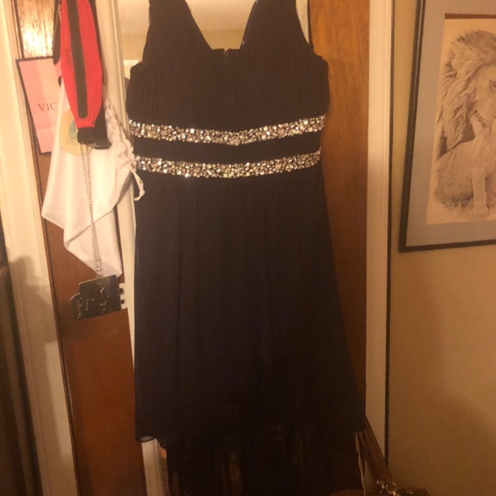 A beautiful navy blue dress